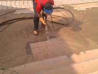 очистка брусчатки по доступной стоимости в москве